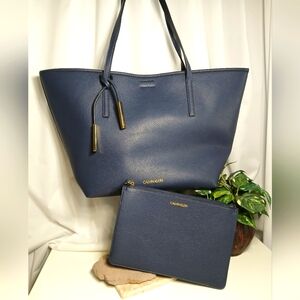 CALVIN KLEIN  Rachel Reversible Tote Bag with Pouch Black/Navy